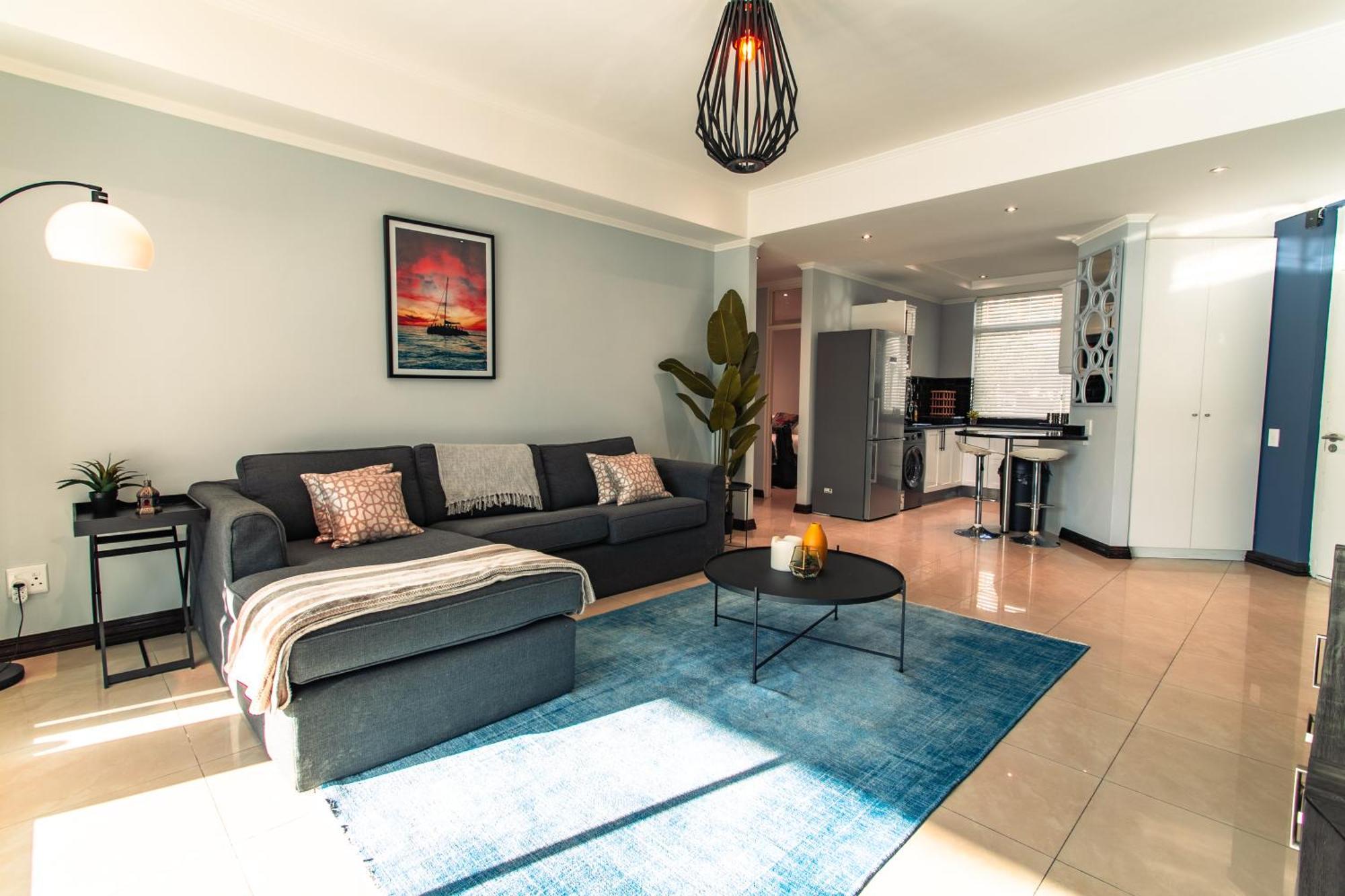 The Centurion - Pool Deck With Views! * Cape Town