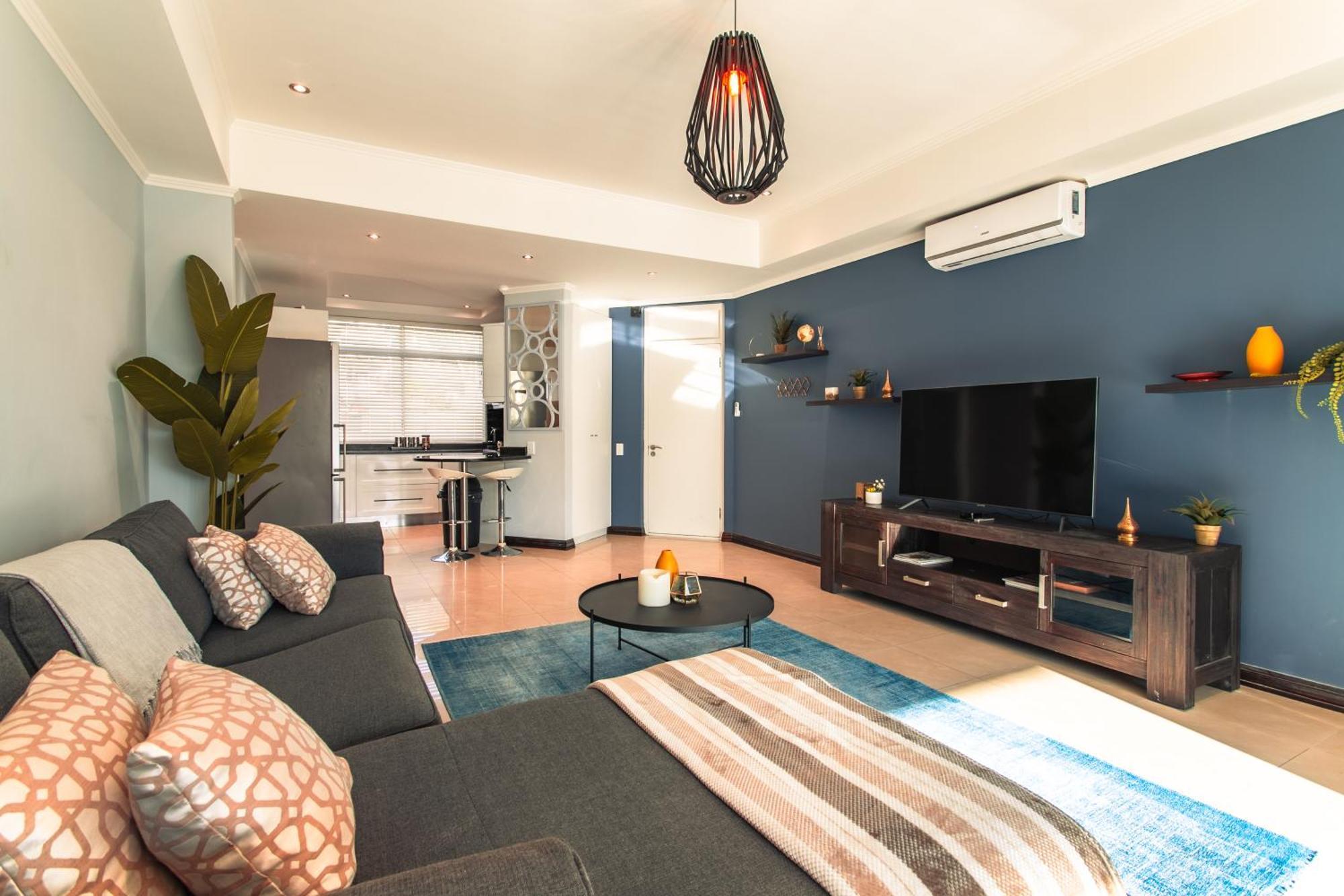 The Centurion - Pool Deck With Views! Apartment *